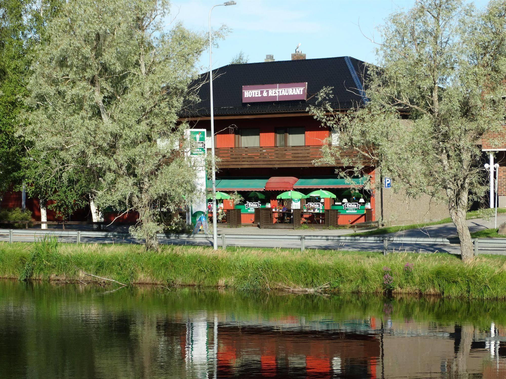 Botnia Hotel & Restaurant Kruunupyy Eksteriør billede