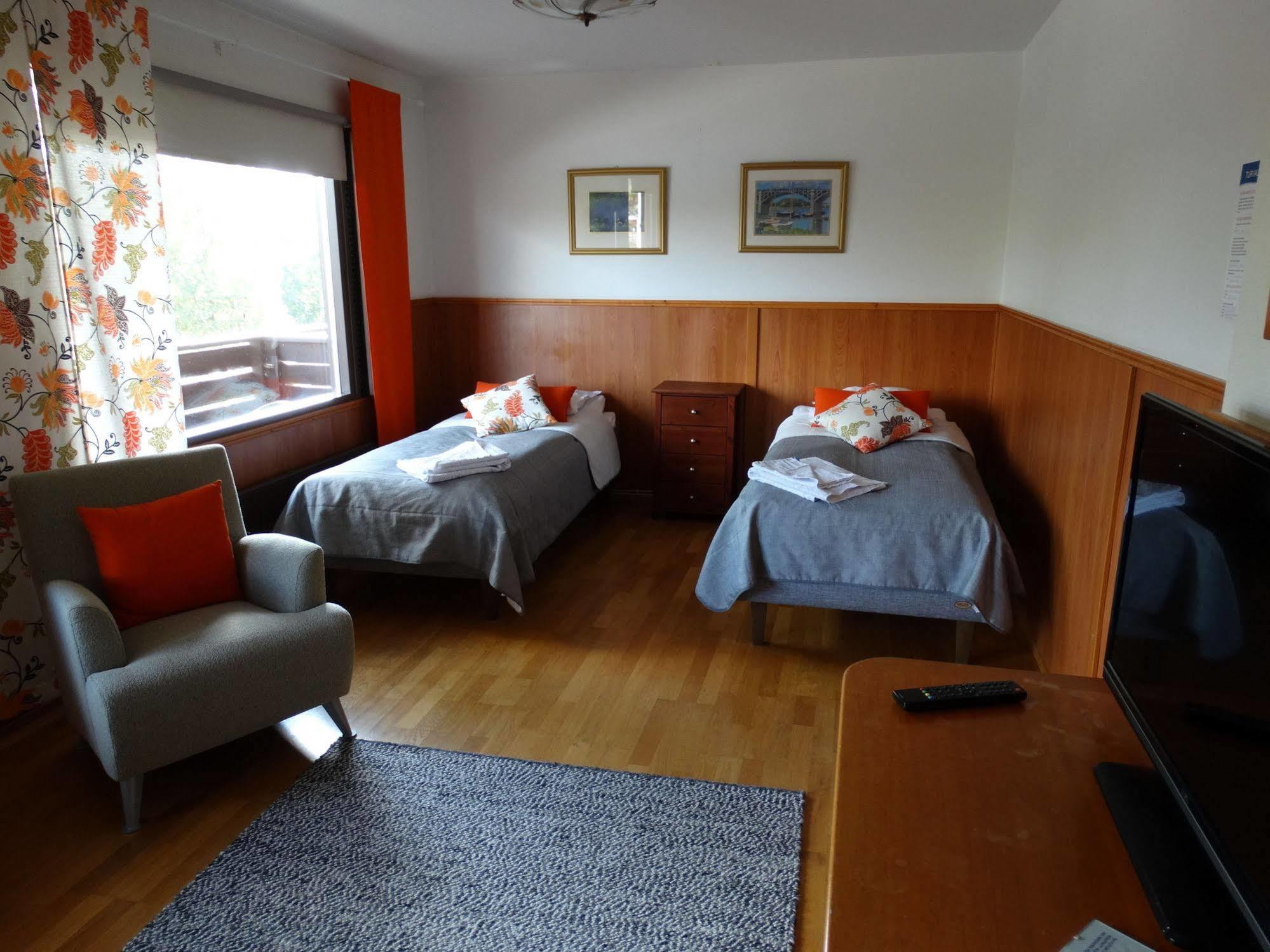 Botnia Hotel & Restaurant Kruunupyy Eksteriør billede